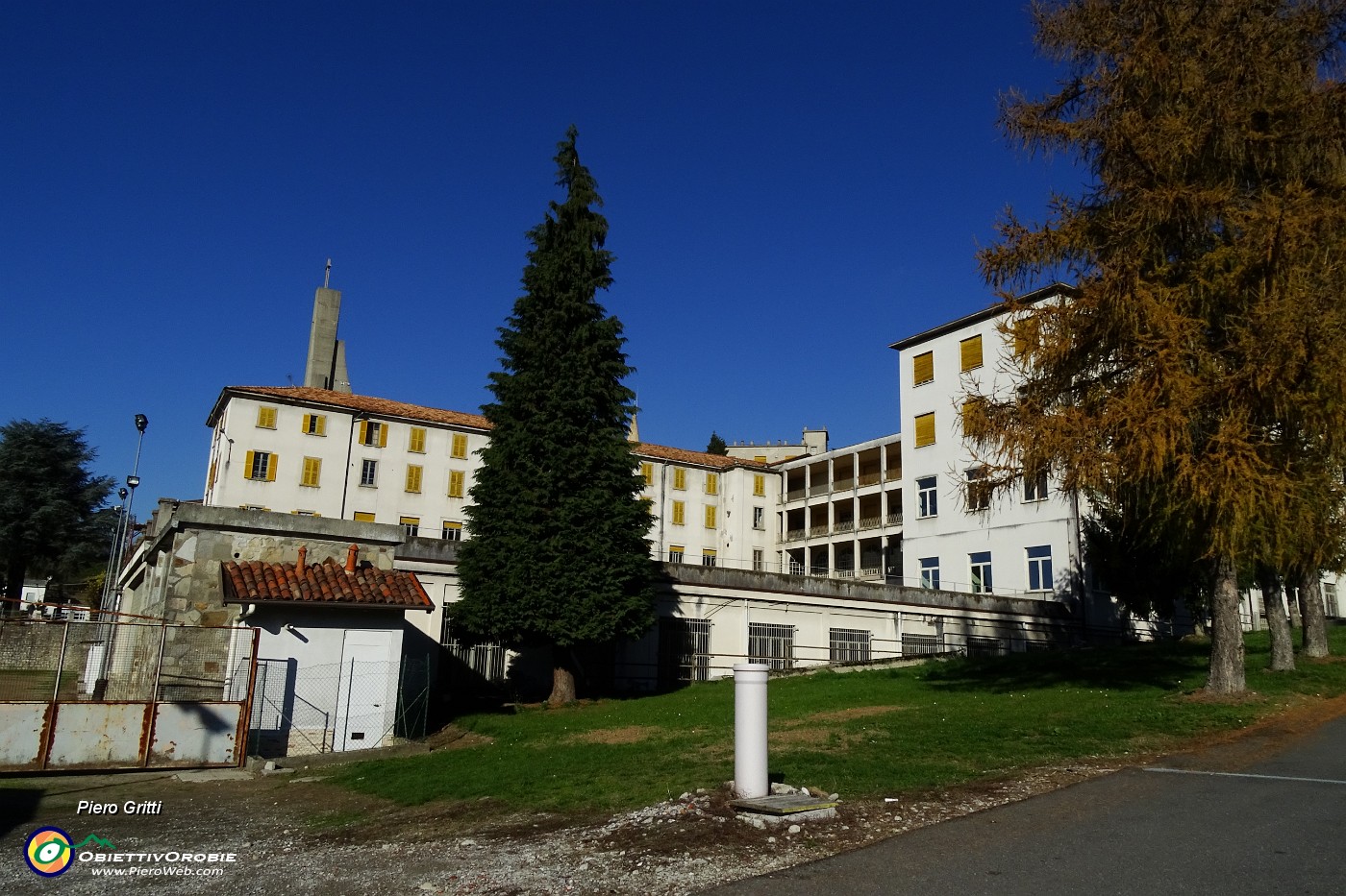 57 Al Collegio S. Carlo di Celana.JPG